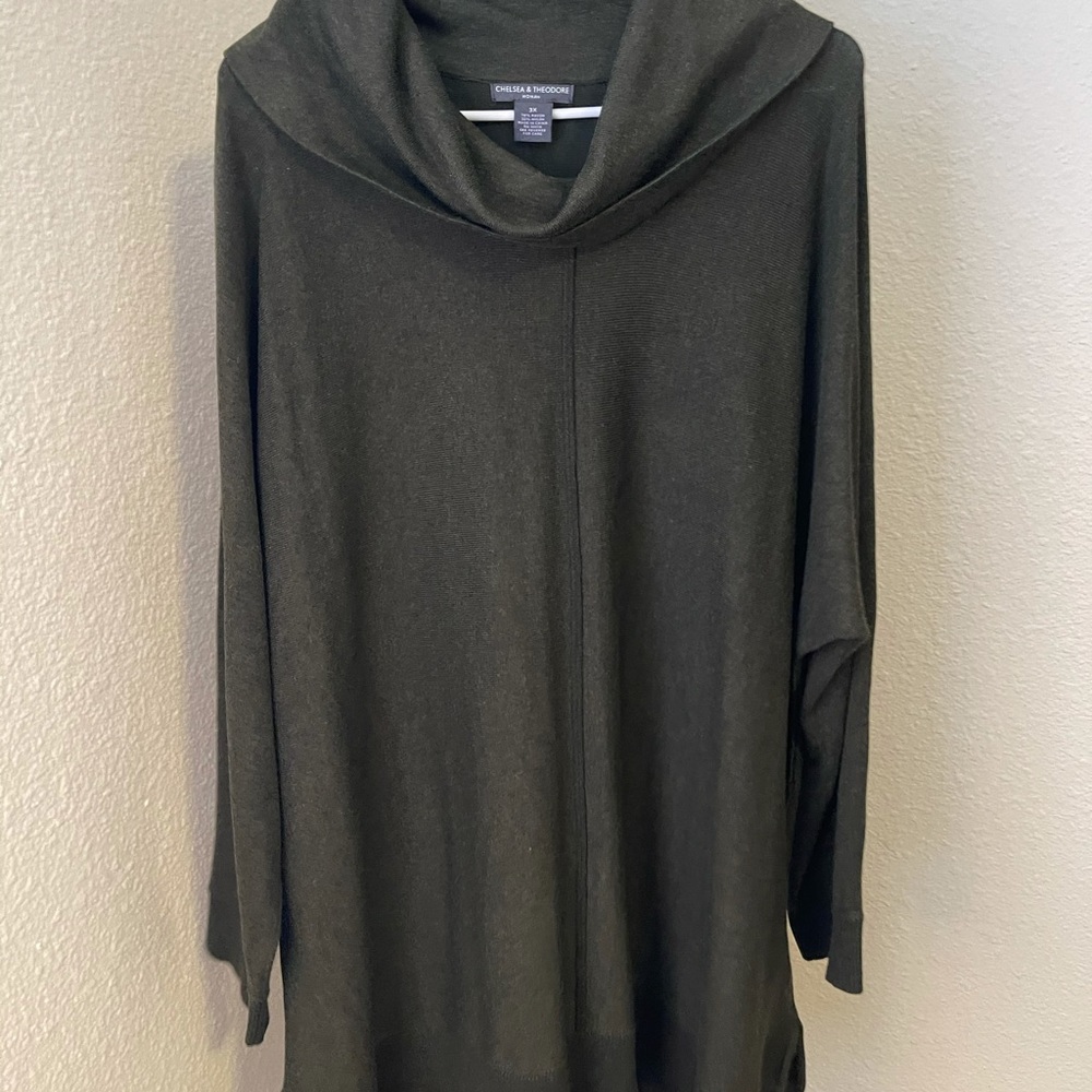 3x dark green cowl neck sweater